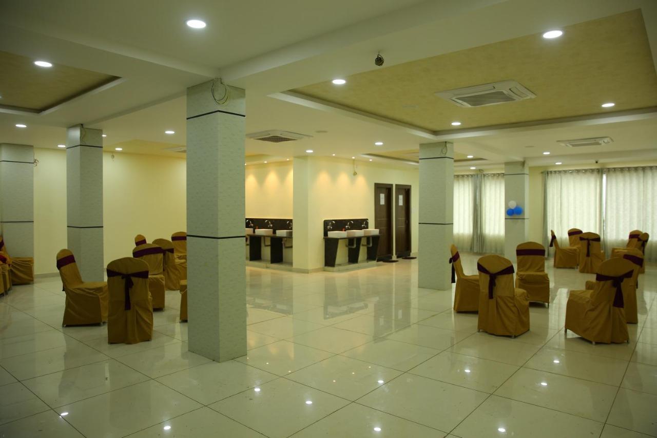 Hotel Maruthi Inn Nirmal  Dış mekan fotoğraf