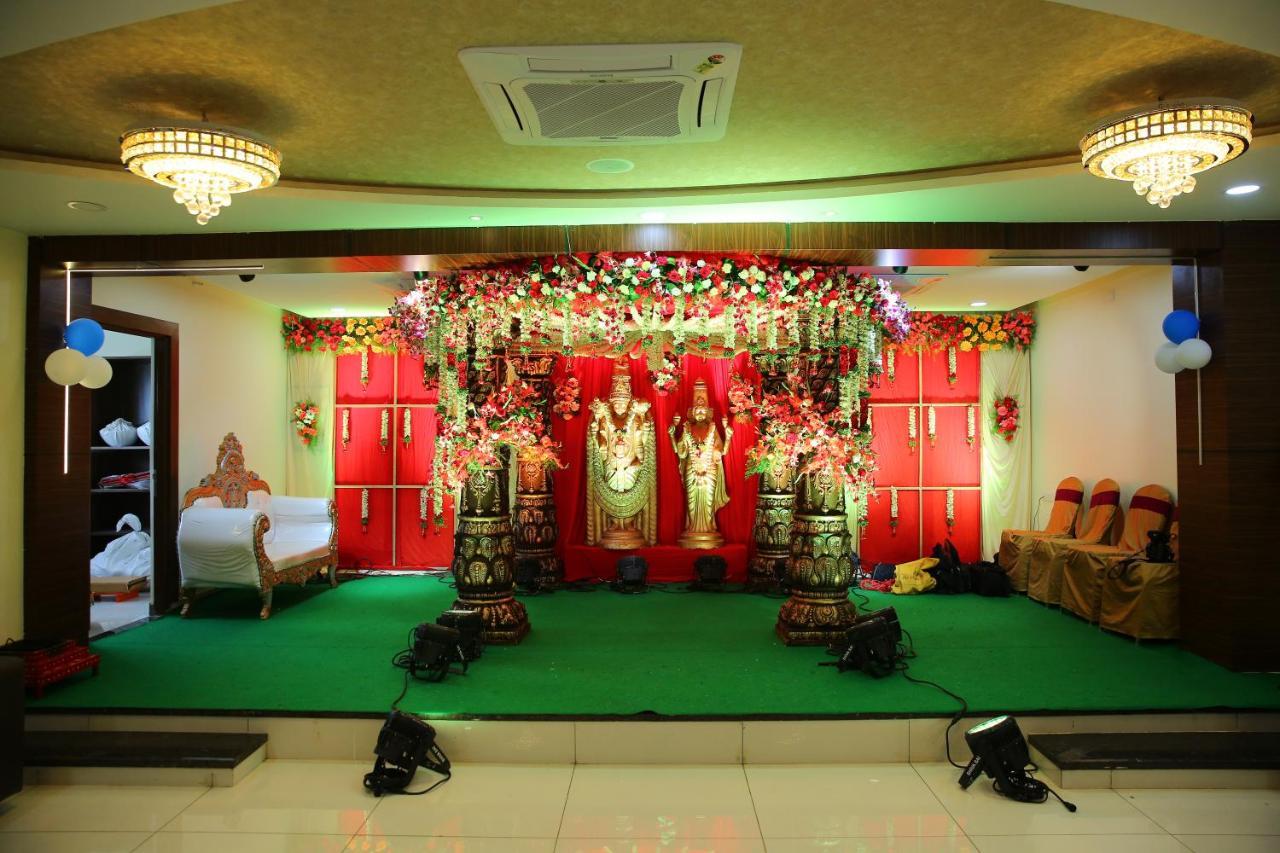 Hotel Maruthi Inn Nirmal  Dış mekan fotoğraf
